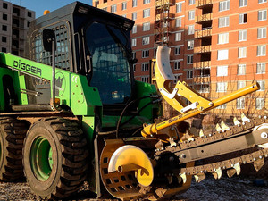 Траншеекопатель Delta TR900
