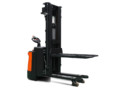 Самоходный штабелёр Noblelift PS16DN