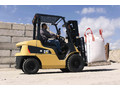 Дизельный погрузчик - кара Cat DP20CNT